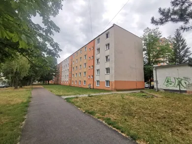 Na predaj 2-izbový byt, 54 m², Lučenec