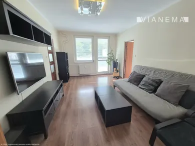 Na prenájom 3-izbový byt, 65 m², Bratislava-Karlova Ves, Kuklovská