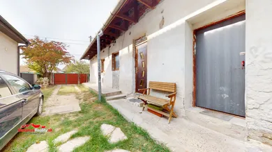 Na predaj 2-izbový dom, 140 m², Trenčín, Istebnícka 30