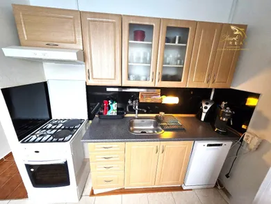 Mieszkania na wynajem, 3-pokojowe, Bratislava-Rača · €580