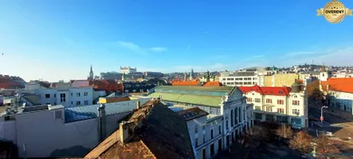 Byty na prenájom 3-izbový, Bratislava-Staré Mesto · €1 100