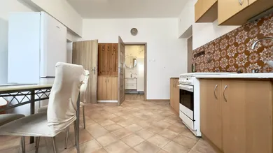 Na prenájom 1-izbový byt, 54 m², Trnava