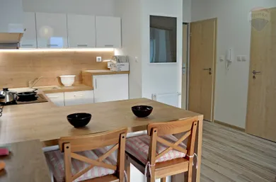 Na prenájom 2-izbový byt, 47 m², Martin, L. Novomeského