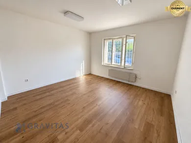 Na prenájom komerčné, 105 m², Bratislava-Nové Mesto, Za stanicou
