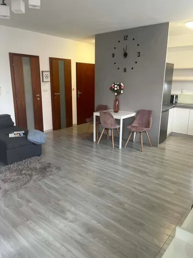 Na predaj 2-izbový byt, 56 m², Stupava, Dlhá