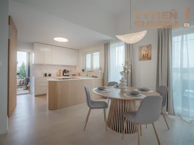Domy na sprzedaż, 4-pokojowe, Lozorno · €319 900