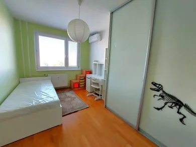 Na prenájom 3-izbový byt, 74 m², Košice-Západ, Toryská