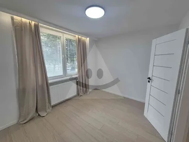 Na predaj 3-izbový byt, 64 m², Komárno, Rákócziho