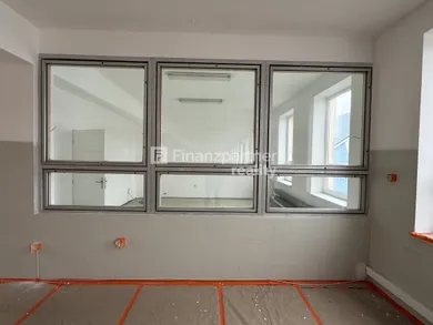 Na prenájom komerčné, 218 m², Dunajská Streda