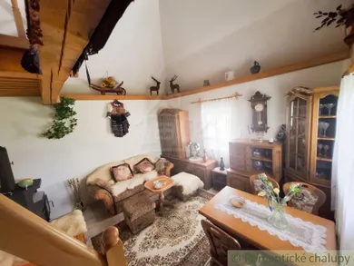 Na predaj dom, 515 m², Látky