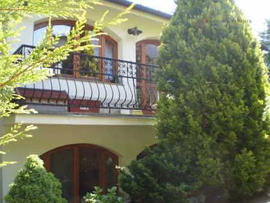 Na prenájom dom v Bratislava-Nové Mesto · €2 400 · Dokončené