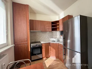 Na prenájom 2-izbový byt, 50 m², Púchov, Rastislavova