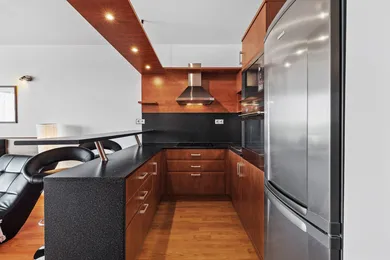 Na predaj 1-izbový byt, 57 m², Bratislava-Petržalka, Budatínska
