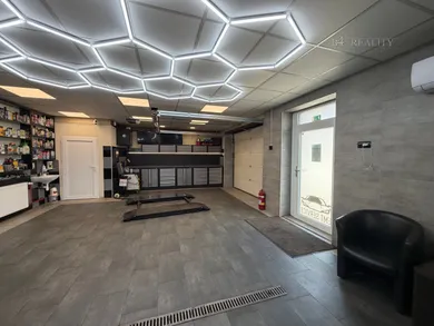 Na predaj objekt, 300 m², Kostolná-Záriečie