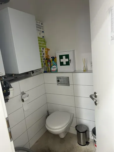 Na prenájom komerčné, 70 m², Bratislava-Staré Mesto, Obchodná