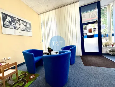 Na prenájom komerčné, 140 m², Bratislava-Ružinov, Košická