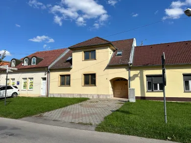 Domy na predaj 6-izbový, Trnava · €499 000