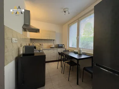 Квартиры на продажу, 4-комнатные, Bánovce nad Bebravou · €138 000