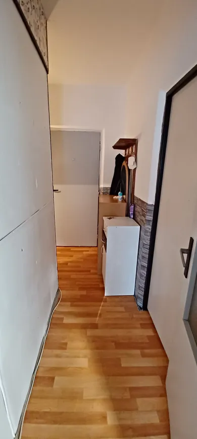 Na predaj 1-izbový byt, 42 m², Senica, Hollého
