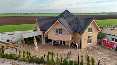 Domy na sprzedaż, 1-pokojowe, Nová Dedinka · €610 000