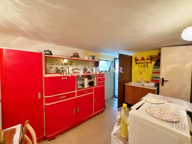 Na predaj 3-izbový rekreačný dom, 266 m², Nemce