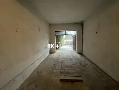Na predaj 7-izbový dom, 432 m², Galanta