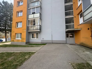 Mieszkania na sprzedaż, 3-pokojowe, Martin · €140 000