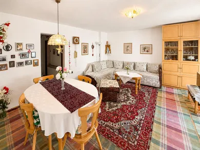 Na predaj 3-izbový dom, 479 m², Sklené