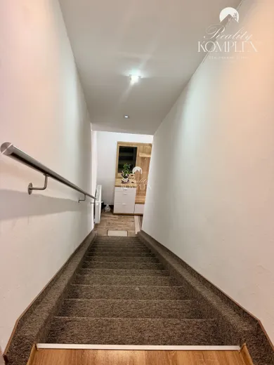 Na predaj 3-izbový byt, 70 m², Veľký Meder