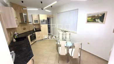 Na predaj 4-izbový byt, 126 m², Žilina