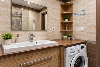 Na predaj 4-izbový byt, 80 m², Michalovce, Zakarpatská