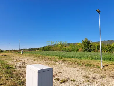 Na predaj pozemok, 600 m², Štitáre