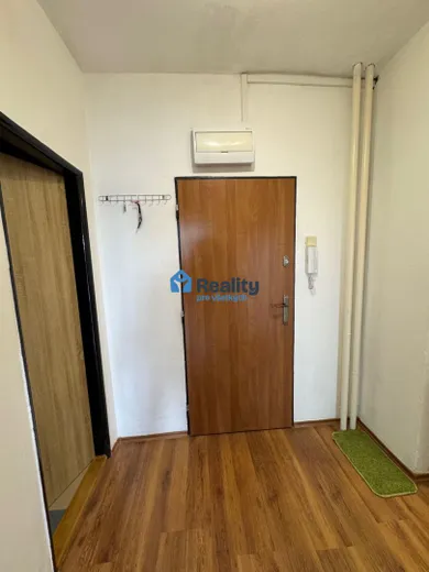 Na predaj 2-izbový byt, 36 m², Považská Bystrica, Mládežnícka