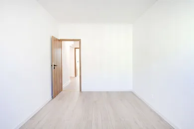 Na predaj 3-izbový byt, 68 m², Bratislava-Petržalka, Bulíkova
