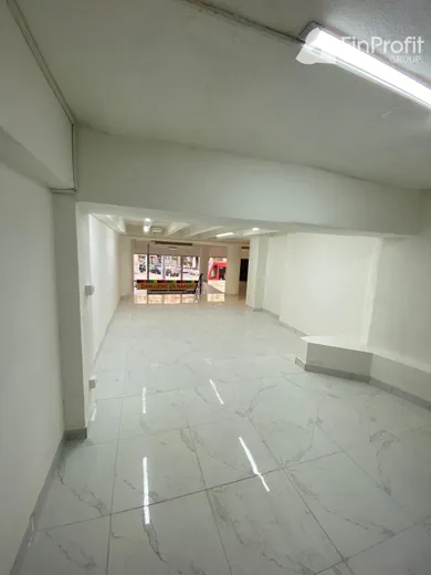 Na prenájom komerčné, 52 m², Bratislava-Staré Mesto, Štúrova