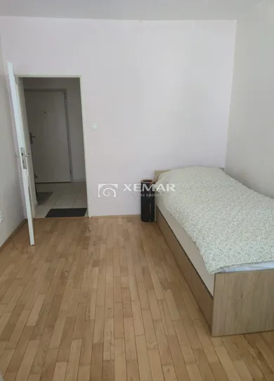 Na prenájom 1-izbový byt, 30 m², Banská Bystrica
