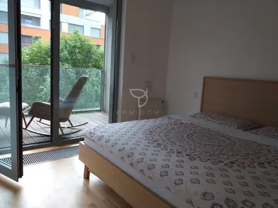 Na prenájom 2-izbový byt, 62 m², Bratislava-Karlova Ves