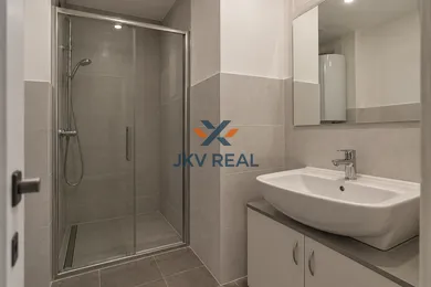 Na predaj 3-izbový byt, 61 m², Nitra, Chalupkova