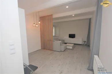 Na prenájom 1-izbový byt, 47 m², Bratislava-Staré Mesto, Lermontova