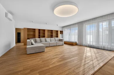 Byty na predaj 5-izbový, Bratislava-Karlova Ves · €899 900