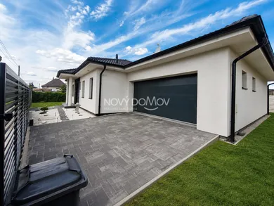 Na predaj 4-izbový dom, 159 m², Galanta