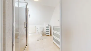 Na predaj dom, 190 m², Dolný Lopašov
