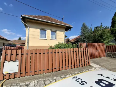 Na predaj 2-izbový dom, 74 m², Odorín