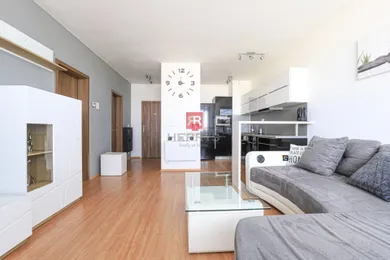 Byty na prenájom 2-izbový, Bratislava-Petržalka · €600