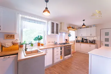 Na predaj dom, 142 m², Kostolné