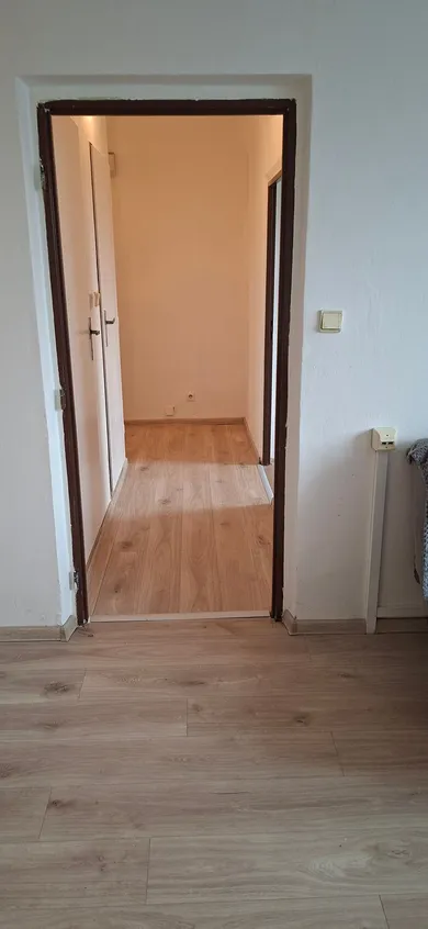 Na prenájom 1-izbový byt, 35 m², Zvolen, Záhonok