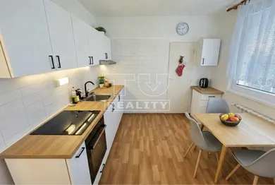 Mieszkania na sprzedaż, 2-pokojowe, Vráble · €133 400