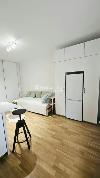 Na prenájom 1-izbový byt, 22 m², Bratislava-Ružinov, Obežná