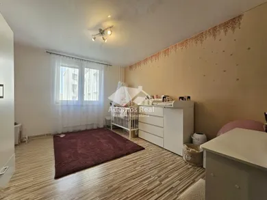Na predaj 3-izbový byt, 68 m², Trebišov, Hodvábna
