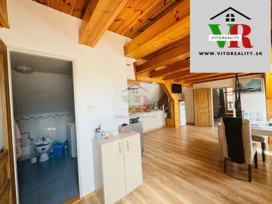 Na prenájom 2-izbový byt, 60 m², Nitra, Farská